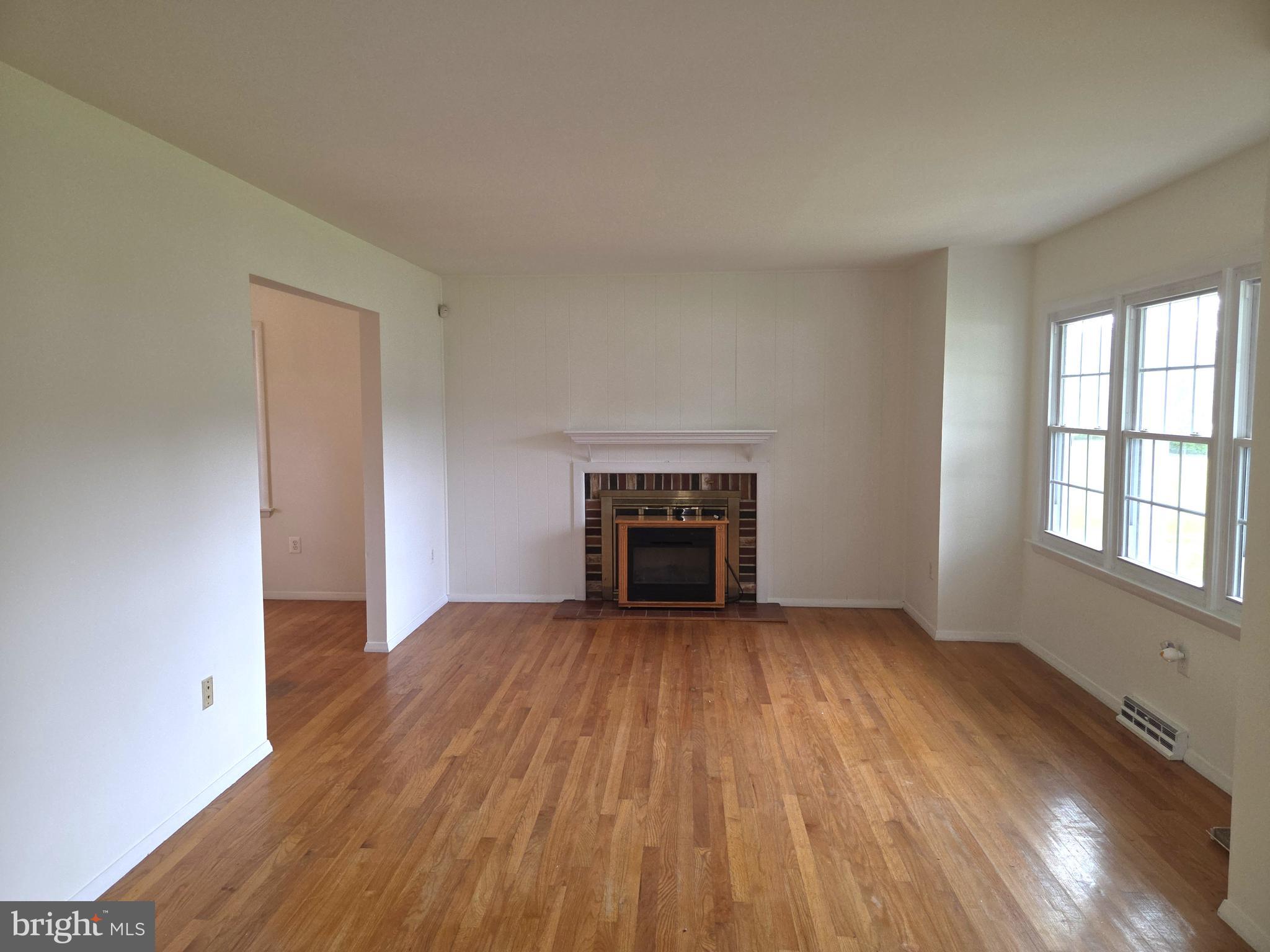 2809 BEECHWOOD LANE