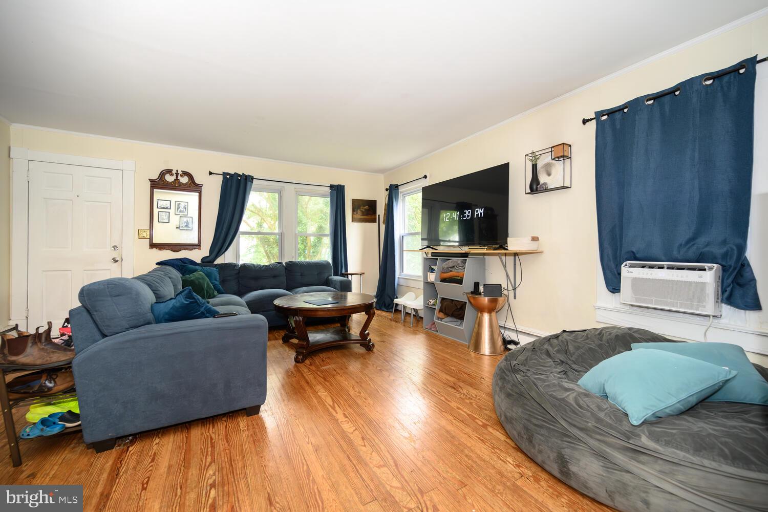 EASTON - Residential