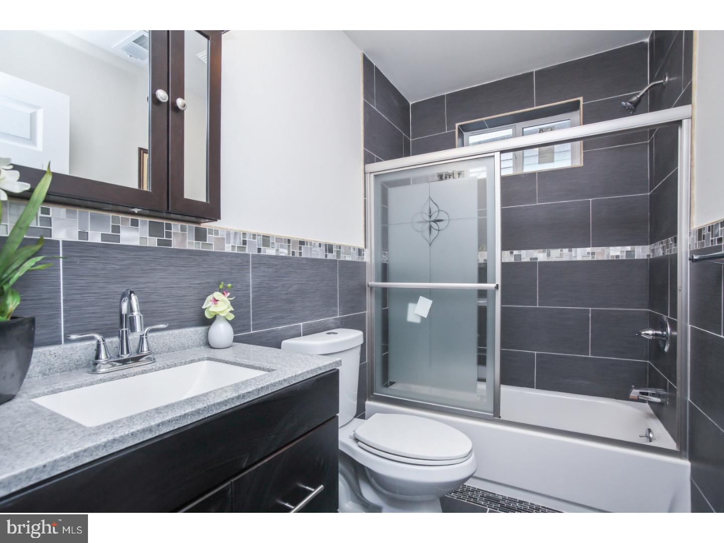 POINT BREEZE - Residential