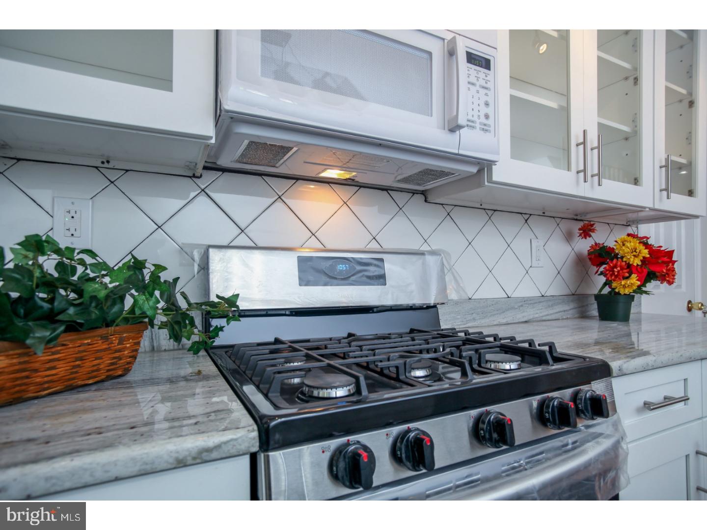POINT BREEZE - Residential