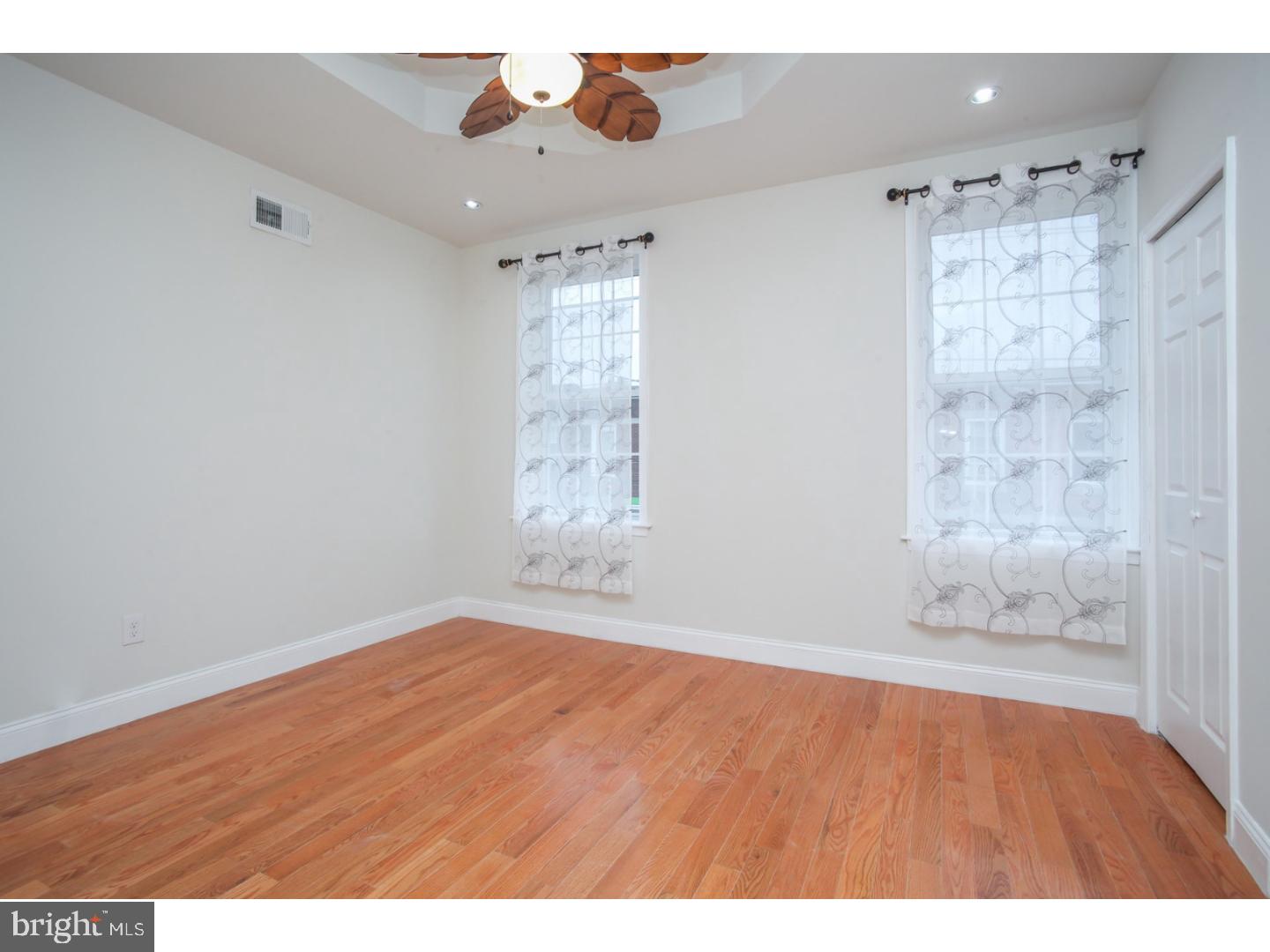 POINT BREEZE - Residential