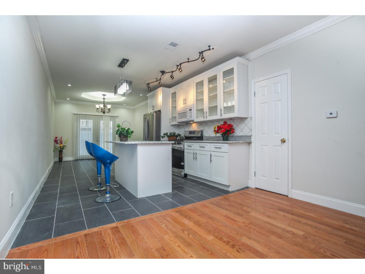 POINT BREEZE - Residential