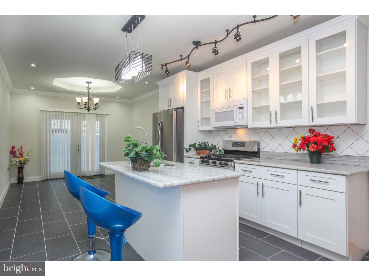 POINT BREEZE - Residential