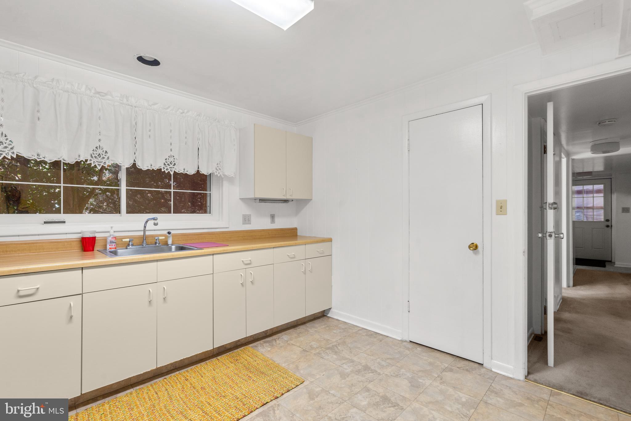 HILLSMERE ESTATES - Residential