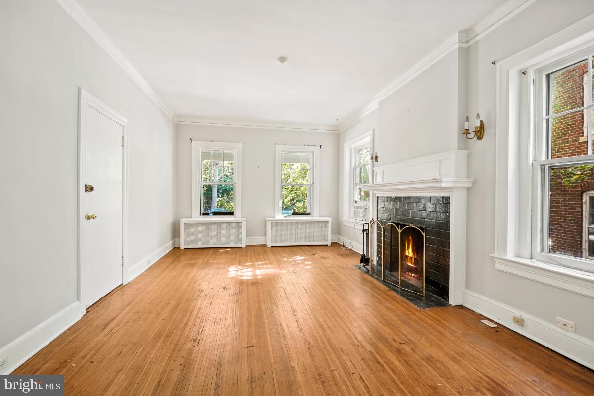 WOODLEY PARK - Residential Income