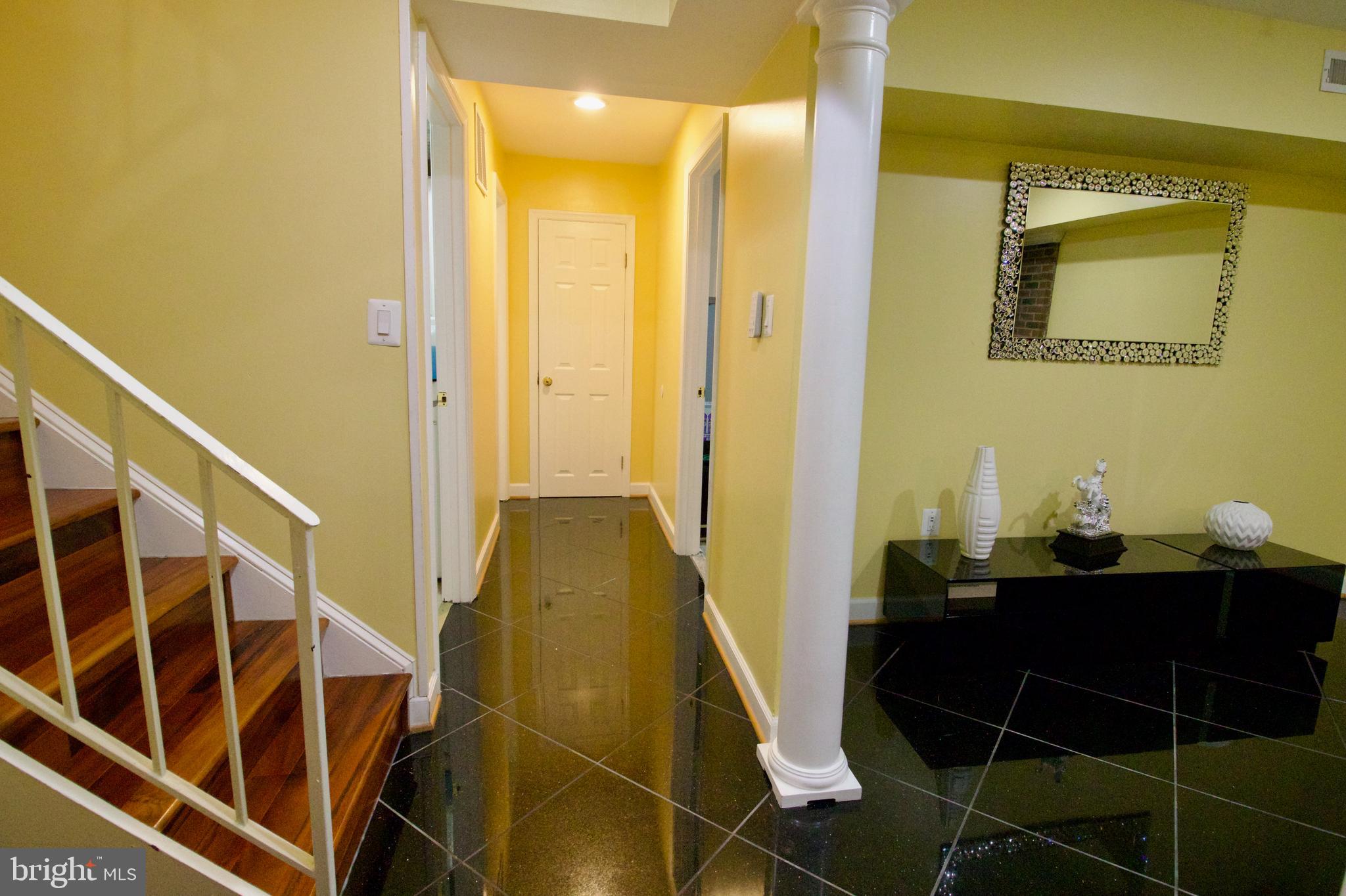 ELAN MEWS - Residential
