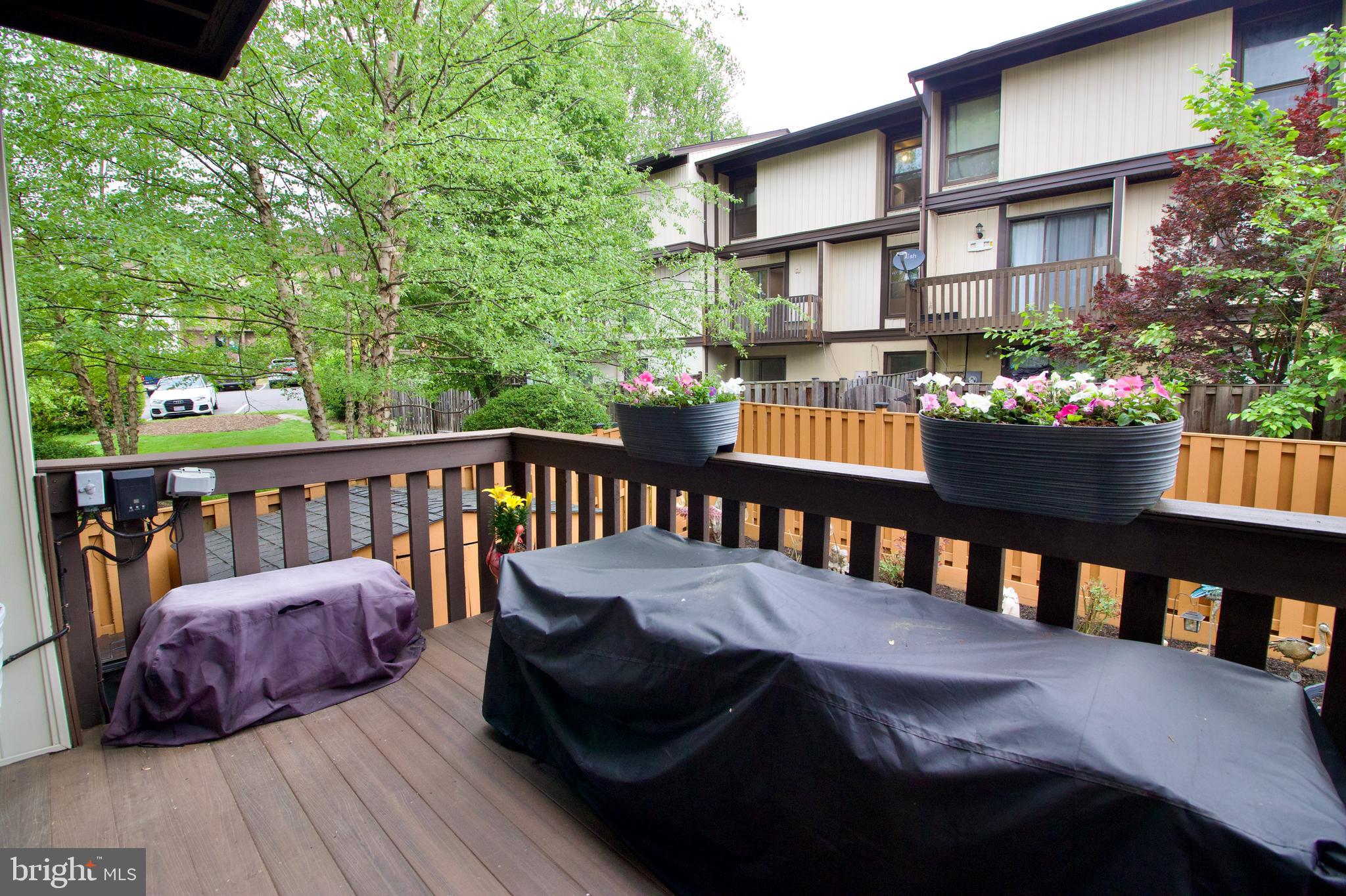 ELAN MEWS - Residential