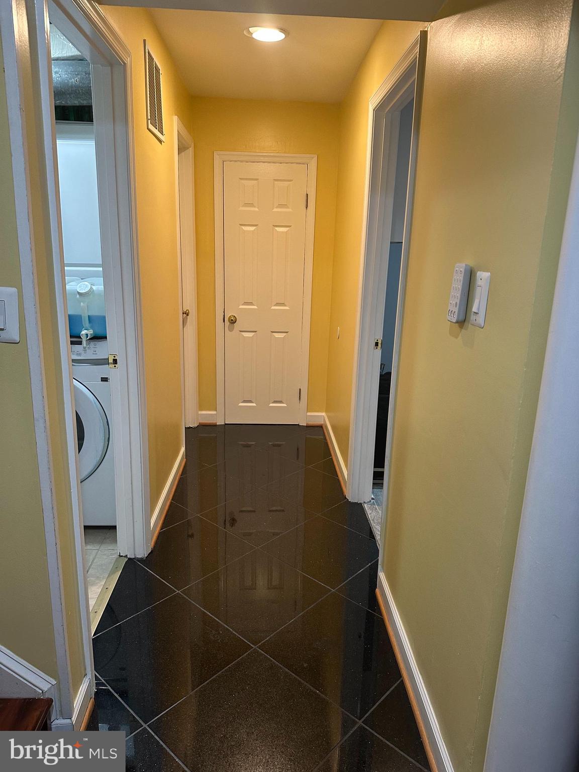 ELAN MEWS - Residential