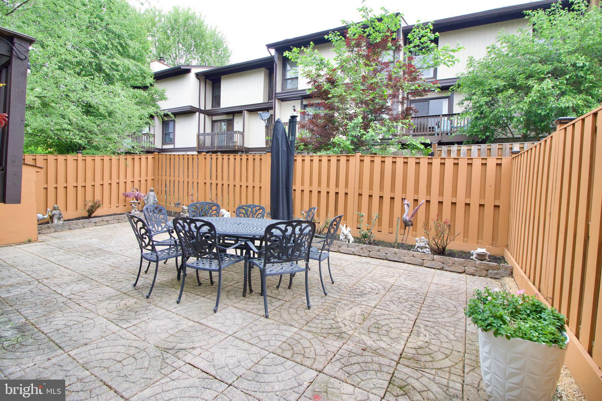 ELAN MEWS - Residential