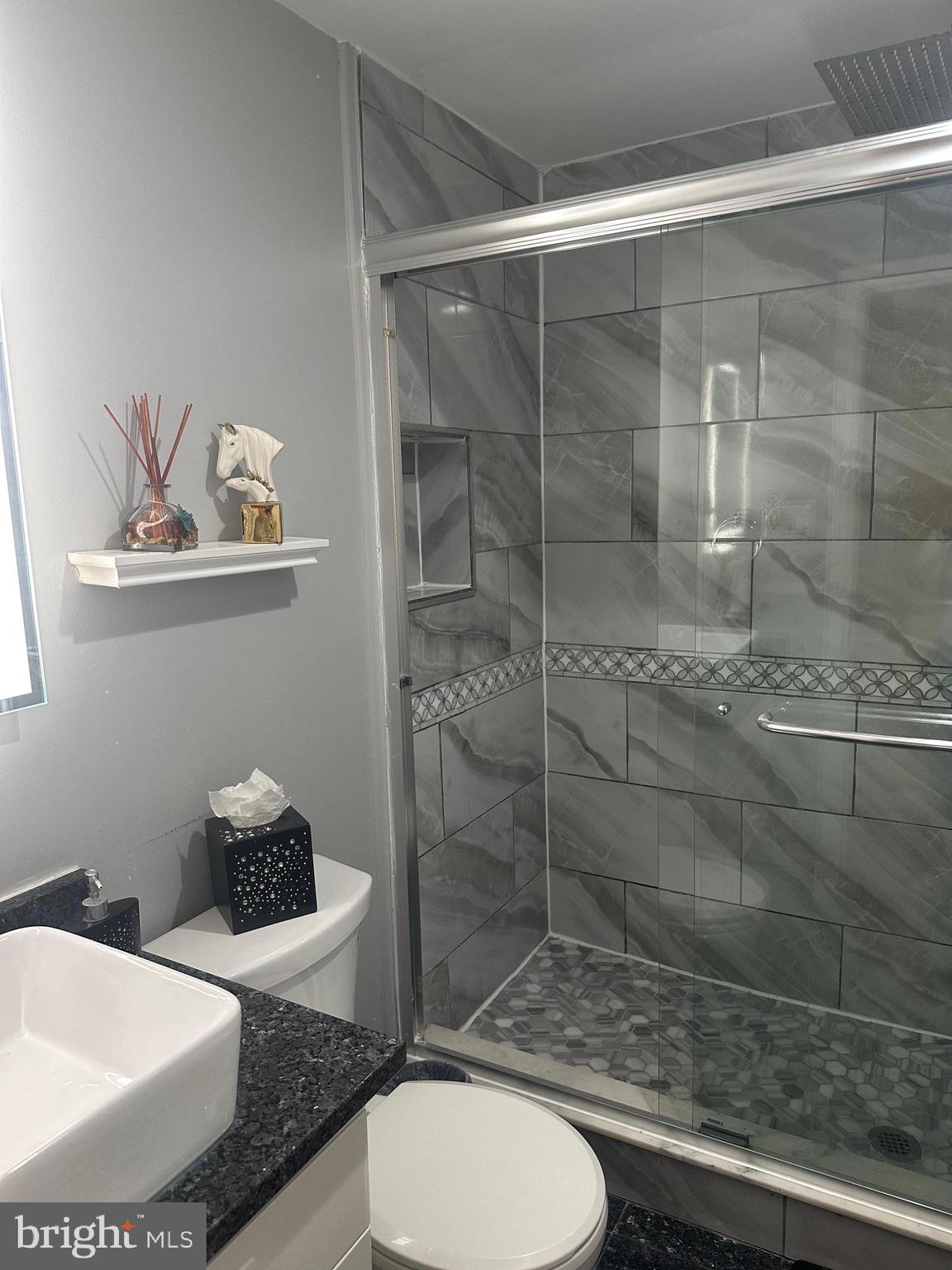 ELAN MEWS - Residential