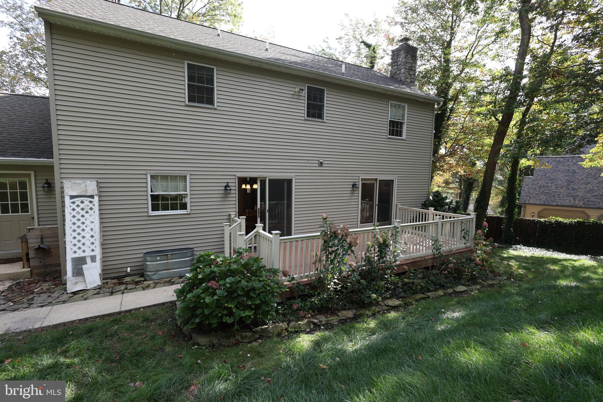 909 HIDDEN HOLLOW DRIVE