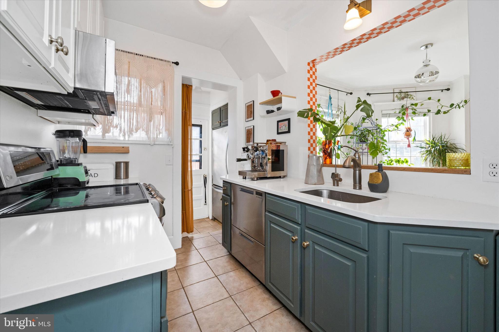 WAWASET PARK - Residential