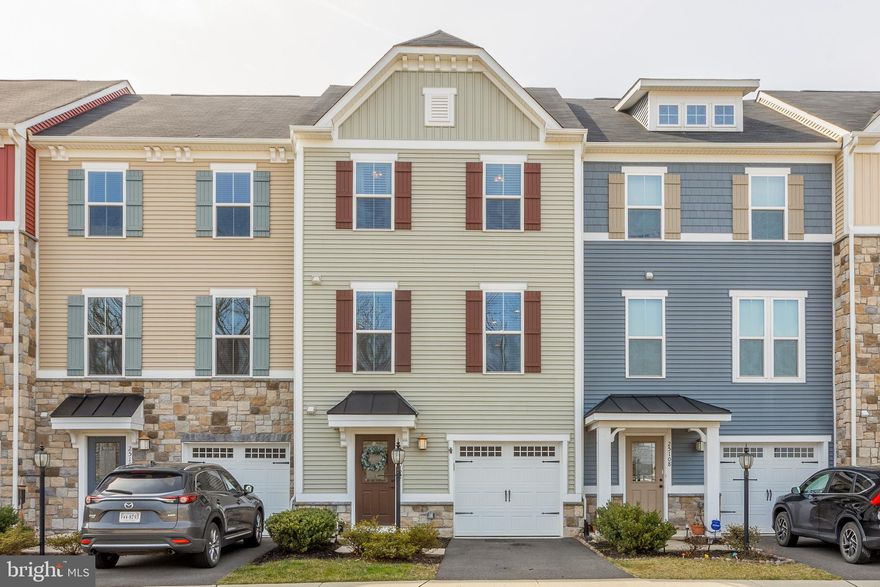 Agents:Please find the Res Prop Dis and Listing Details in the Documents. Agents: Per the CDC Recommendations pertaining to the Coronavirus - Safeguard Recommendations - Please wear the appropriate masks; gloves; take off shoes at the door or wear shoe covers (will be provided); avoid touching furniture and personal property, limit touching door knobs and cabinets; maintain social distancing of 6' when possible; and DO NOT ENTER home if you are sick, have a cold, cough, runny rose, sore throat, fever, or been recently exposed to someone who has. Thank you in advance and I apologize for any inconvenience.Gorgeous Strauss Model Townhome in the highly sought after Westridge community in Aldie, Virginia.Spacious and open floor plan with a stunning gourmet Kitchen featuring upgraded granite and designer pendant lighting.  Dining area leading to a beautiful Trex  deck ideal for accommodating large parties or perfect for entertaining small gatherings.  Large light filled Living Room with half bath on main level. Upper level has Large Master Bedroom and upgraded en-suite and walk in closet. Laundry room is on the bedroom level. Two nice size Bedrooms which share a Hall Bath.Lower level has a single garage with parking also on the pad out front and loads of neighborhood parking.  Large Family Room, half bath . Opens to Common area for easy access to back yard.Home is near the Community pool, clubhouse, tennis courts, and paths. Excellent location close to schools, shopping centers, and commuter routes. Hurry this home won't last! Thanks for showing!