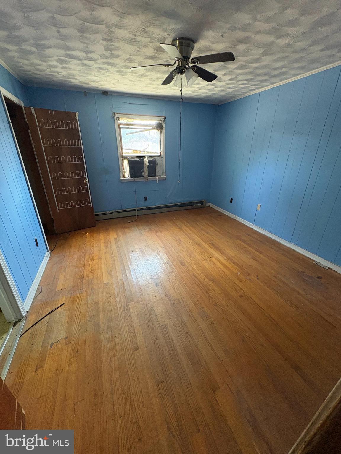 1372 COLES POINT ROAD