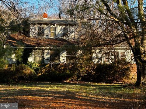 Homes For Sale - 1372 Coles Point Road<br/> HAGUE, VA 22469