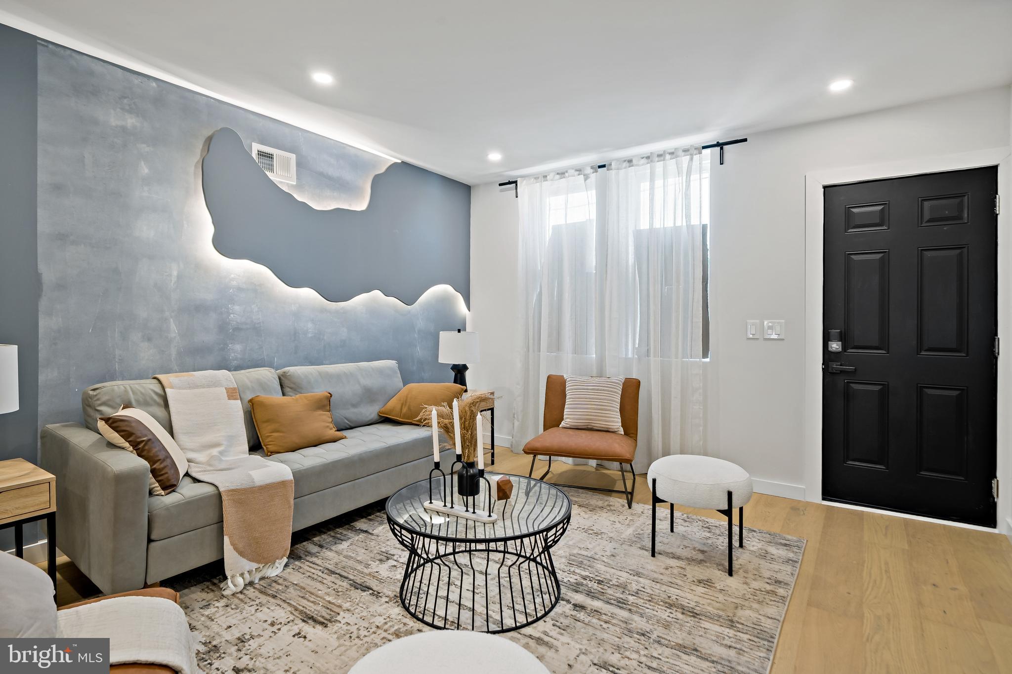 PORT RICHMOND - Residential