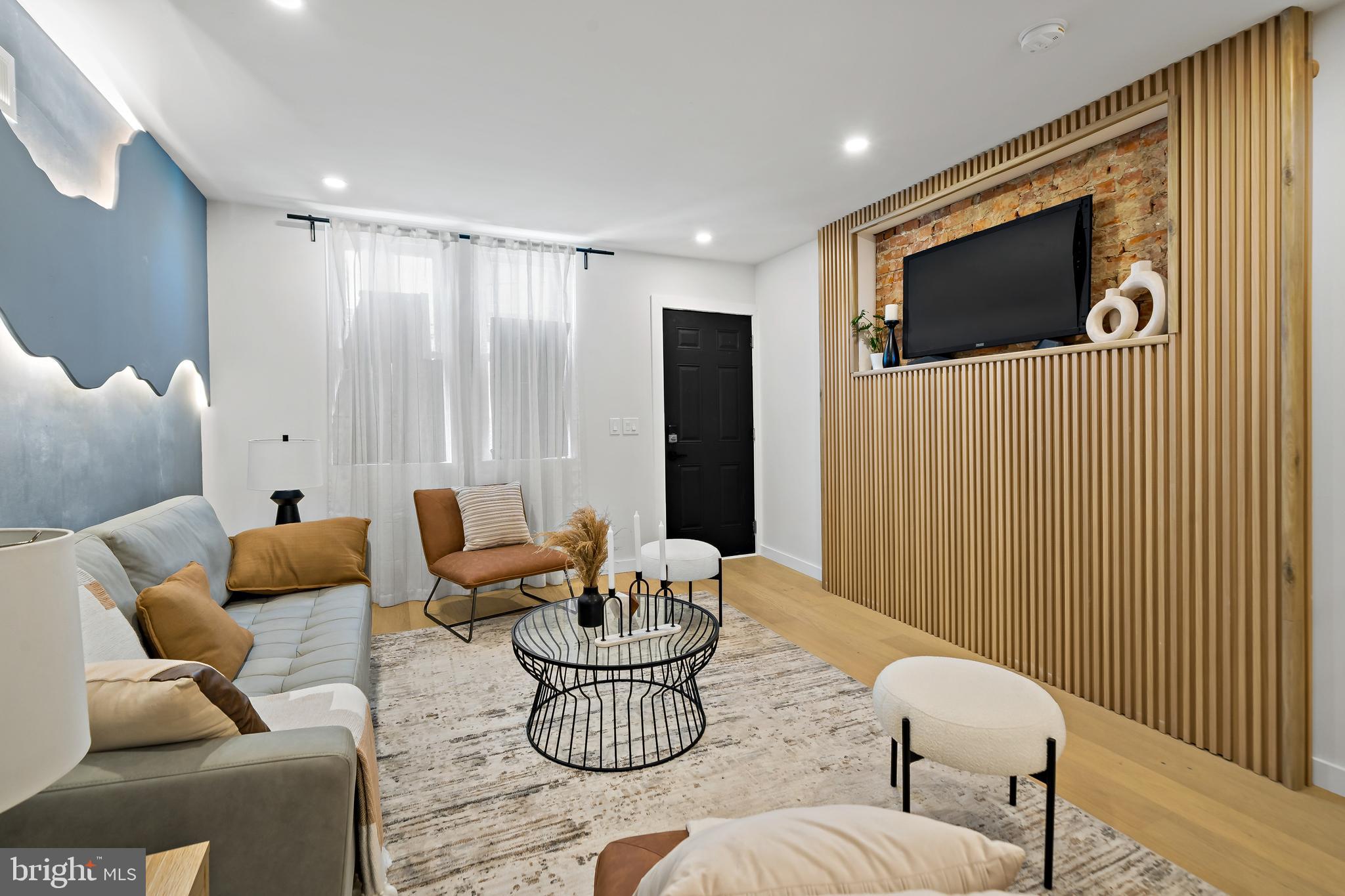 PORT RICHMOND - Residential