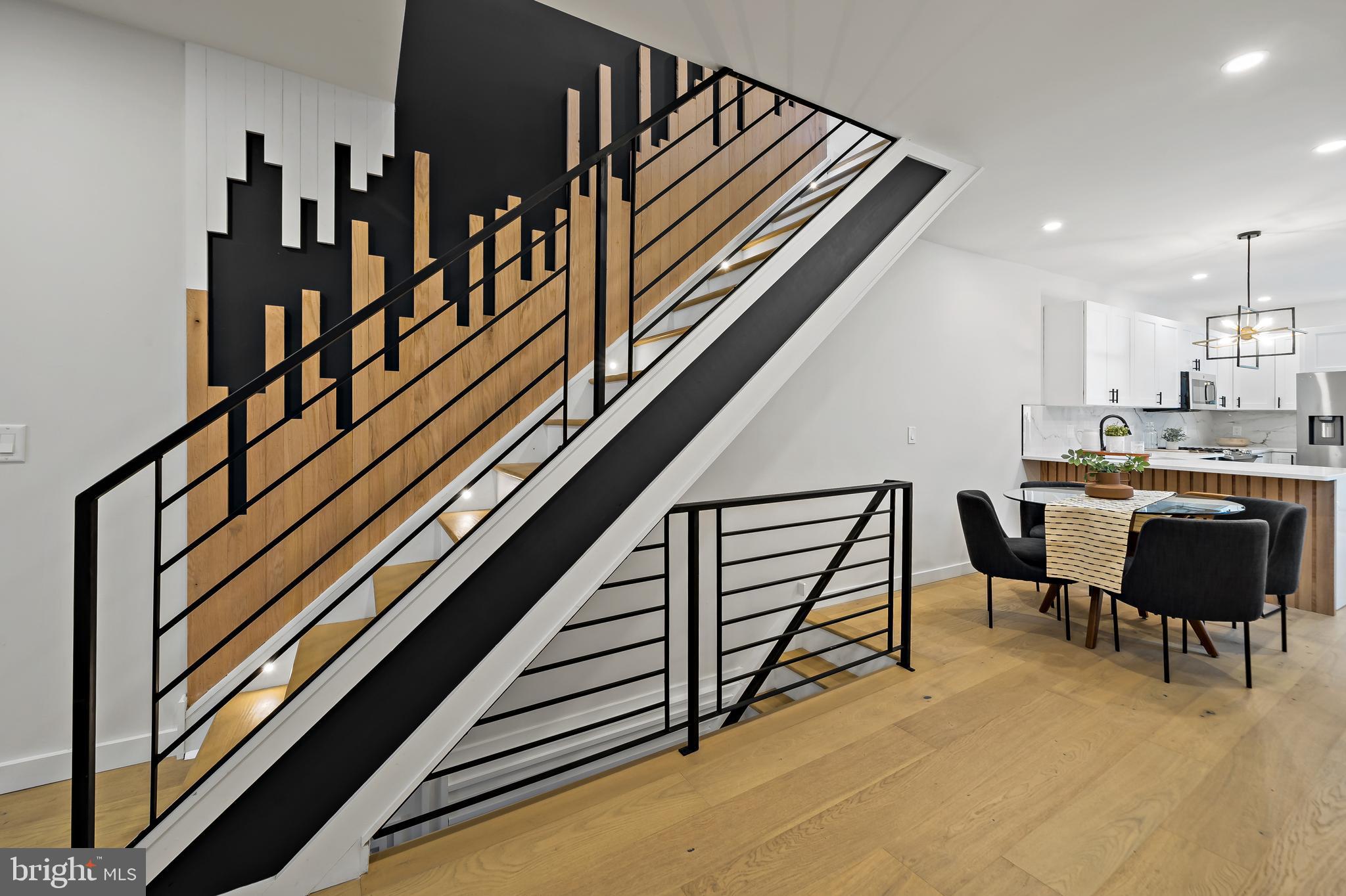 PORT RICHMOND - Residential