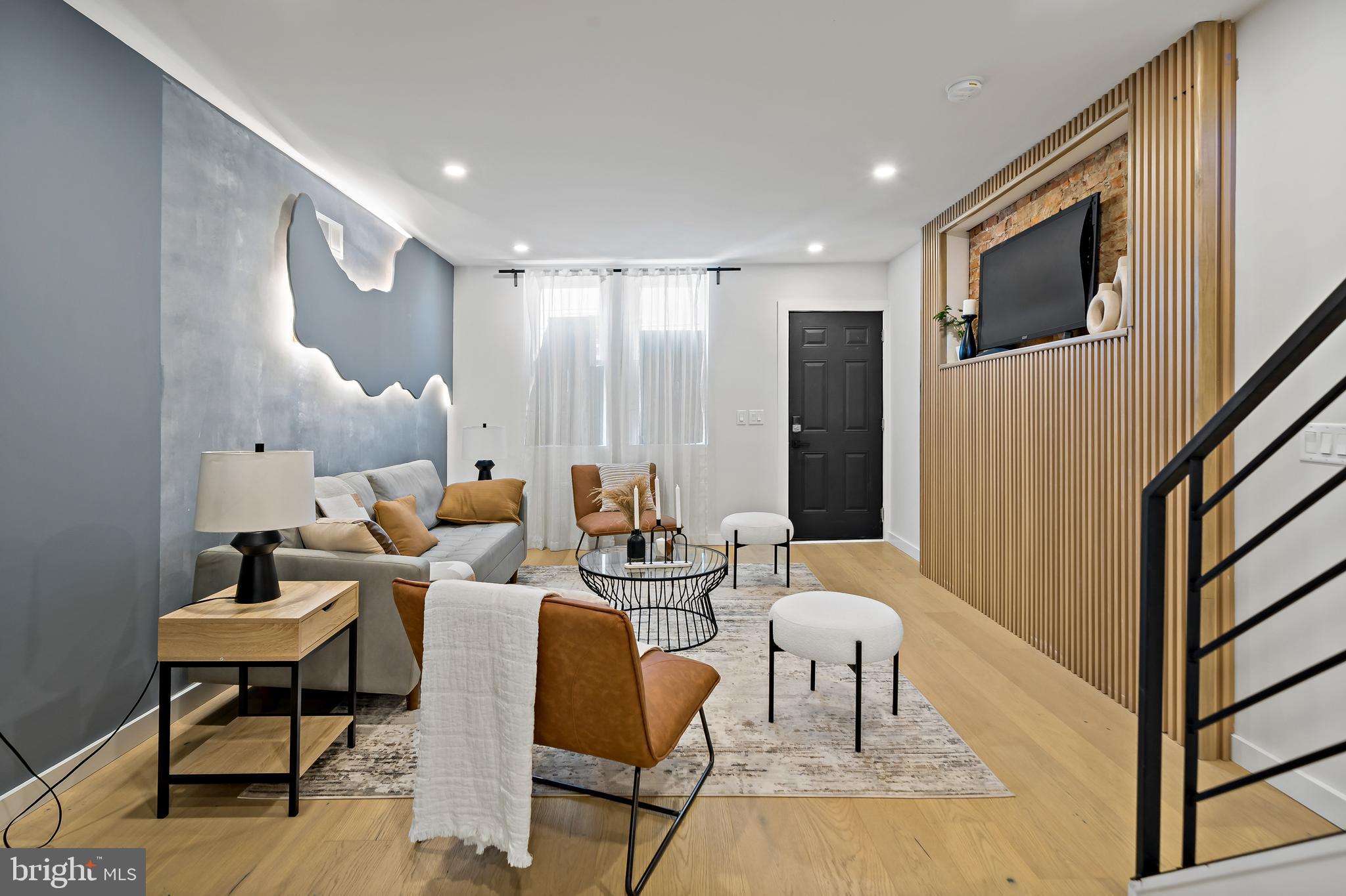 PORT RICHMOND - Residential