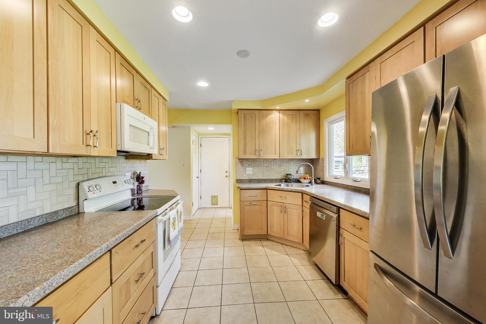 CRESTVIEW ESTATES - Residential