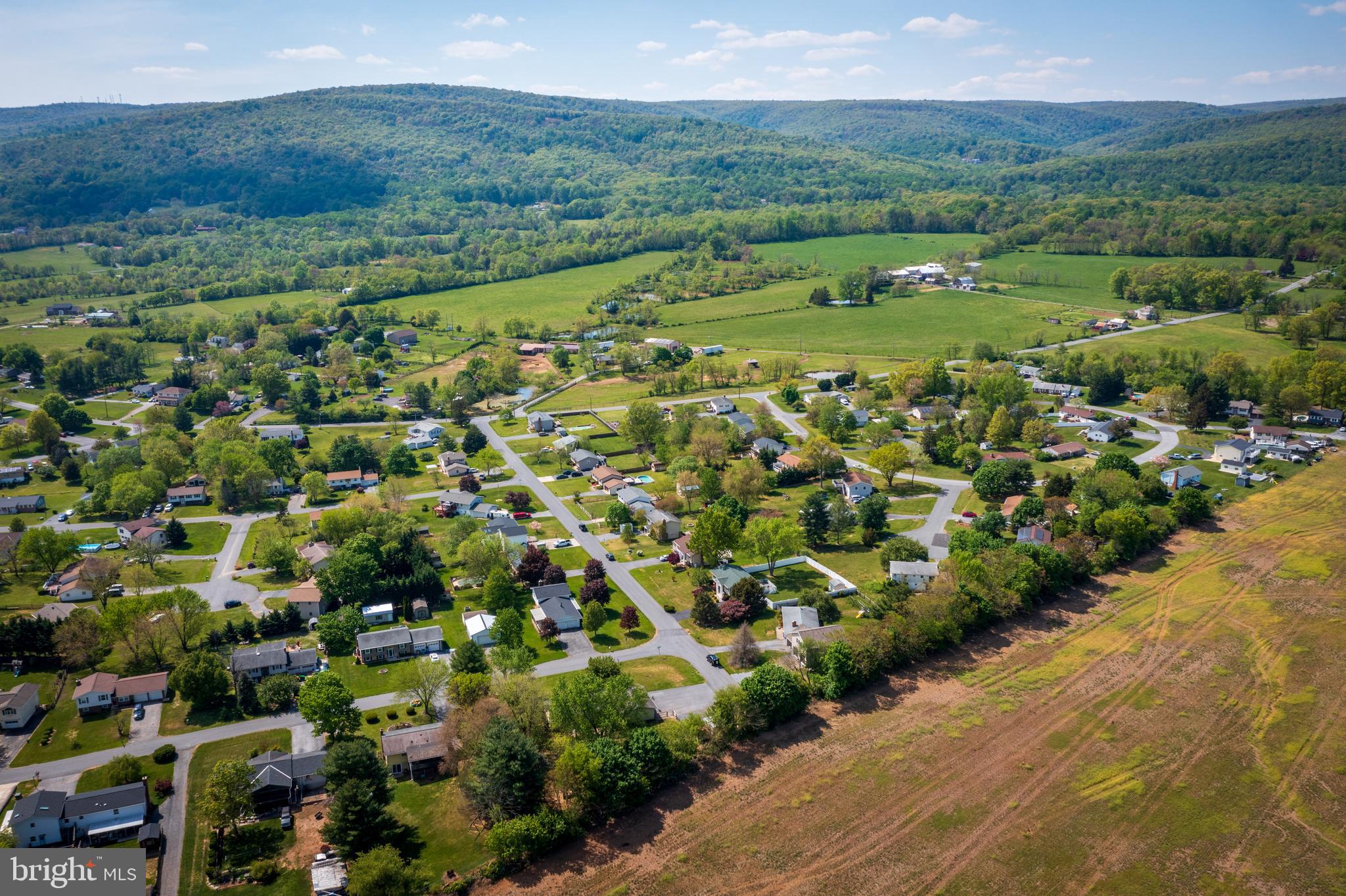 CRESTVIEW ESTATES - Residential