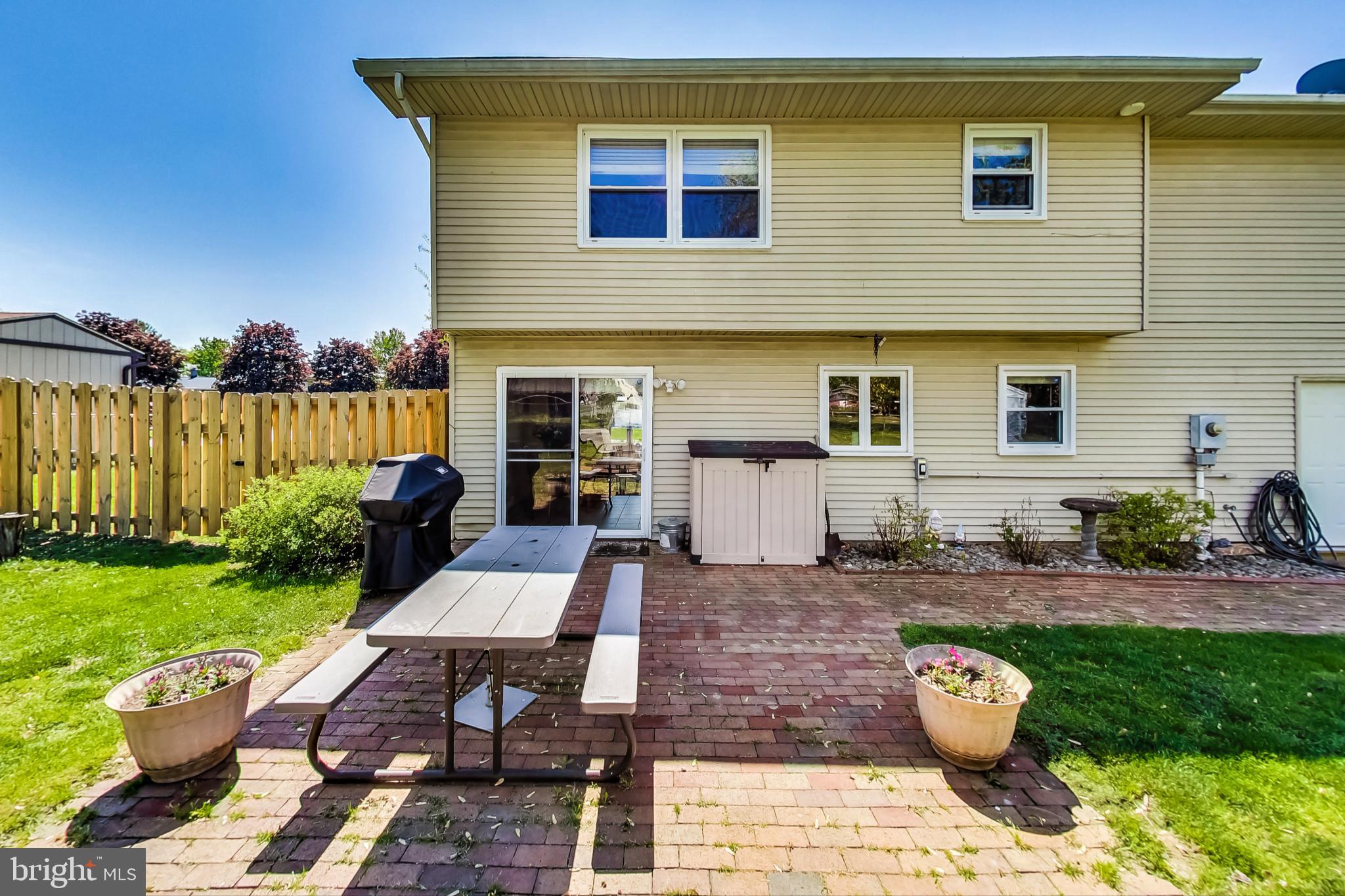 CRESTVIEW ESTATES - Residential