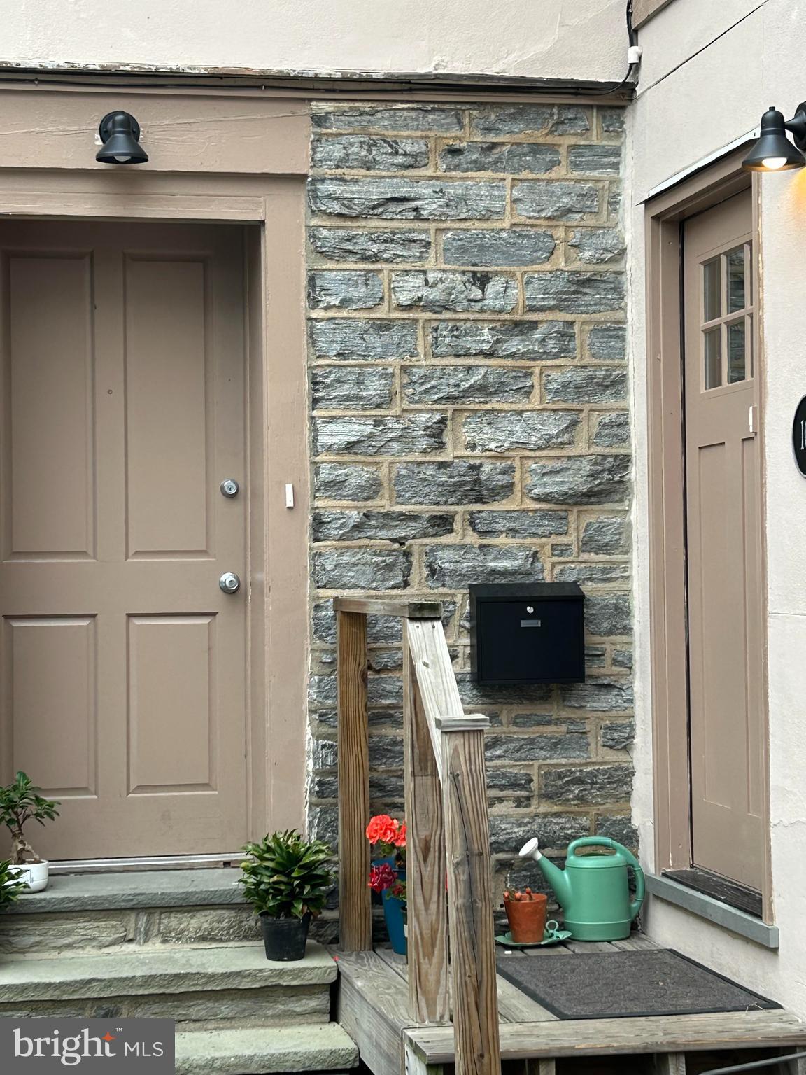 114 YORK ROAD