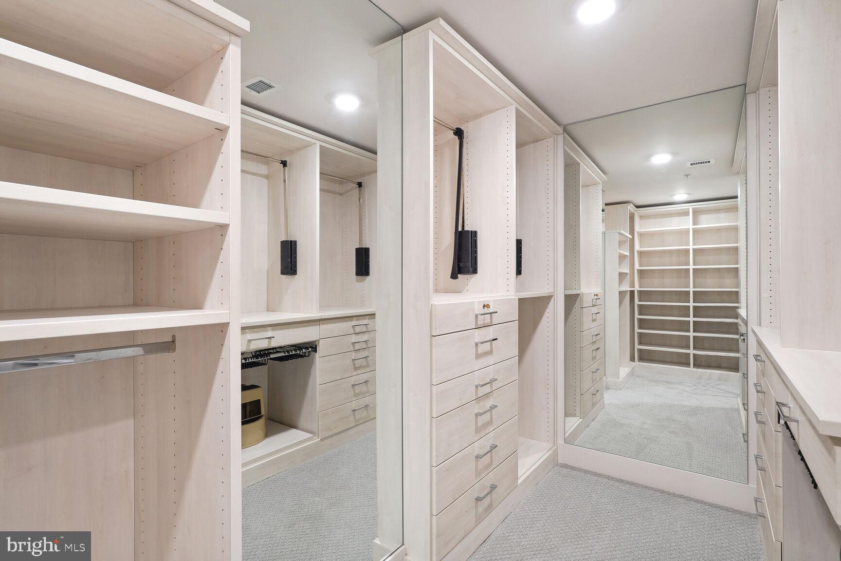 SOMERSET HOUSE CONDOS - Residential