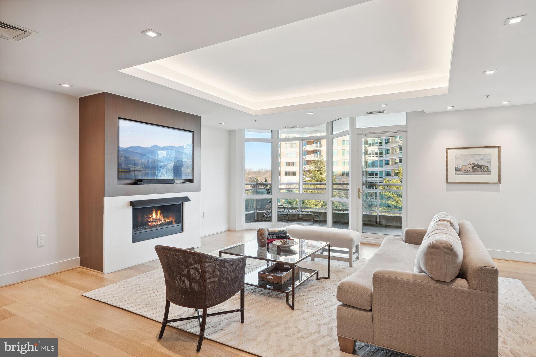 SOMERSET HOUSE CONDOS - Residential