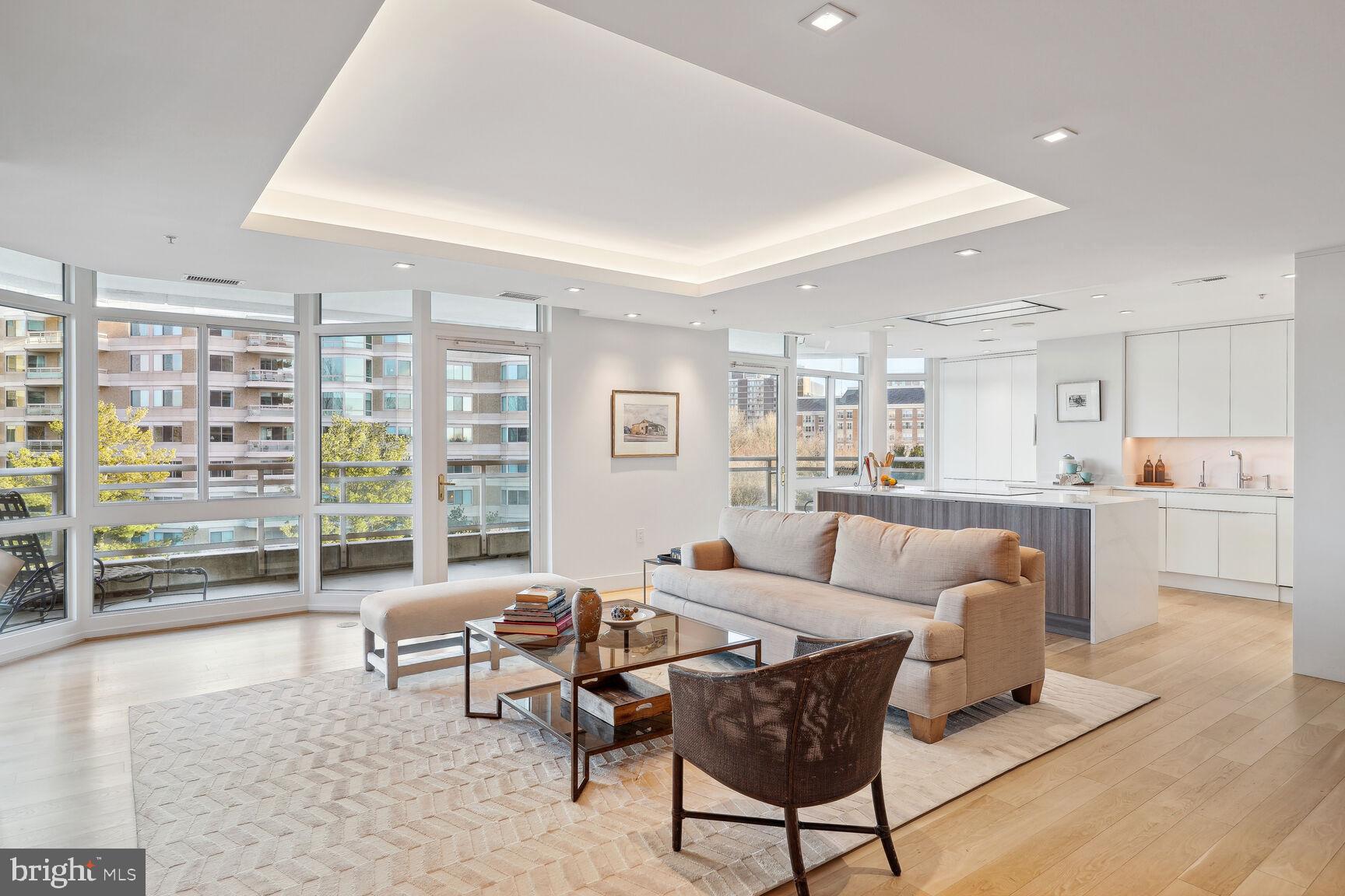 SOMERSET HOUSE CONDOS - Residential