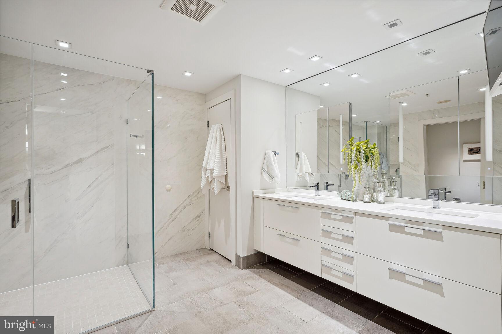 SOMERSET HOUSE CONDOS - Residential