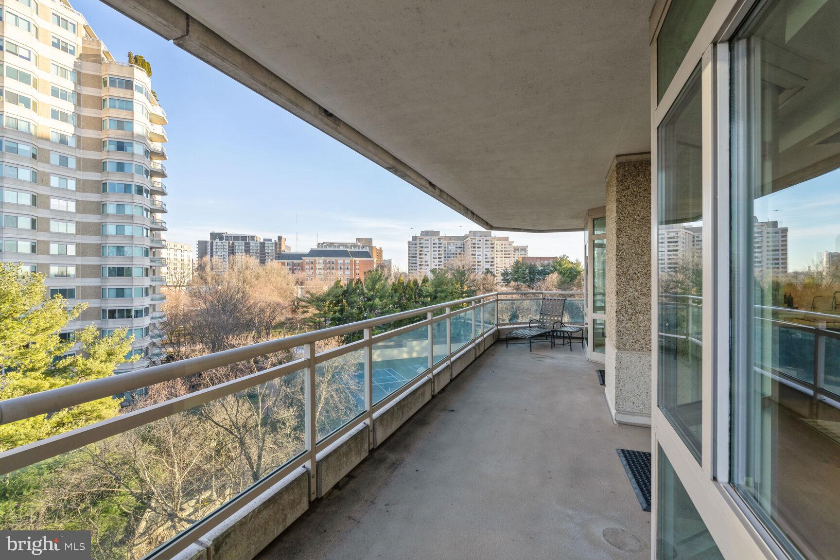 SOMERSET HOUSE CONDOS - Residential