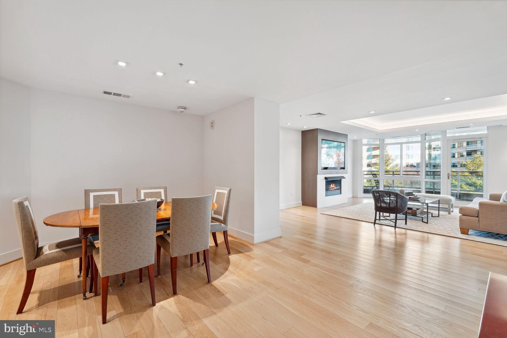 SOMERSET HOUSE CONDOS - Residential