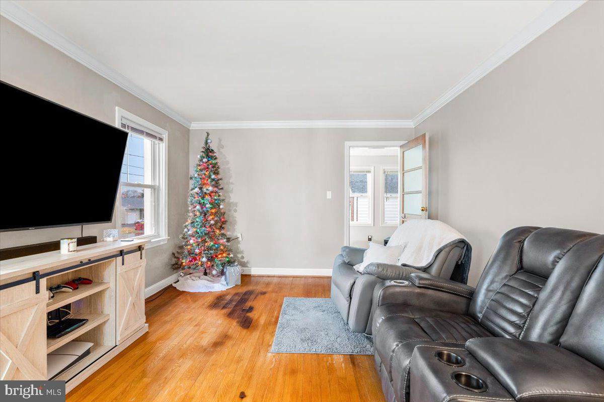 HALFWAY - Residential