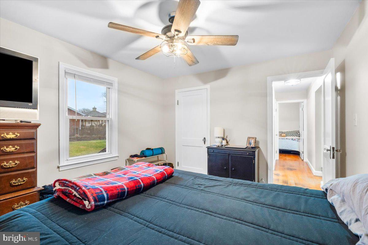 HALFWAY - Residential