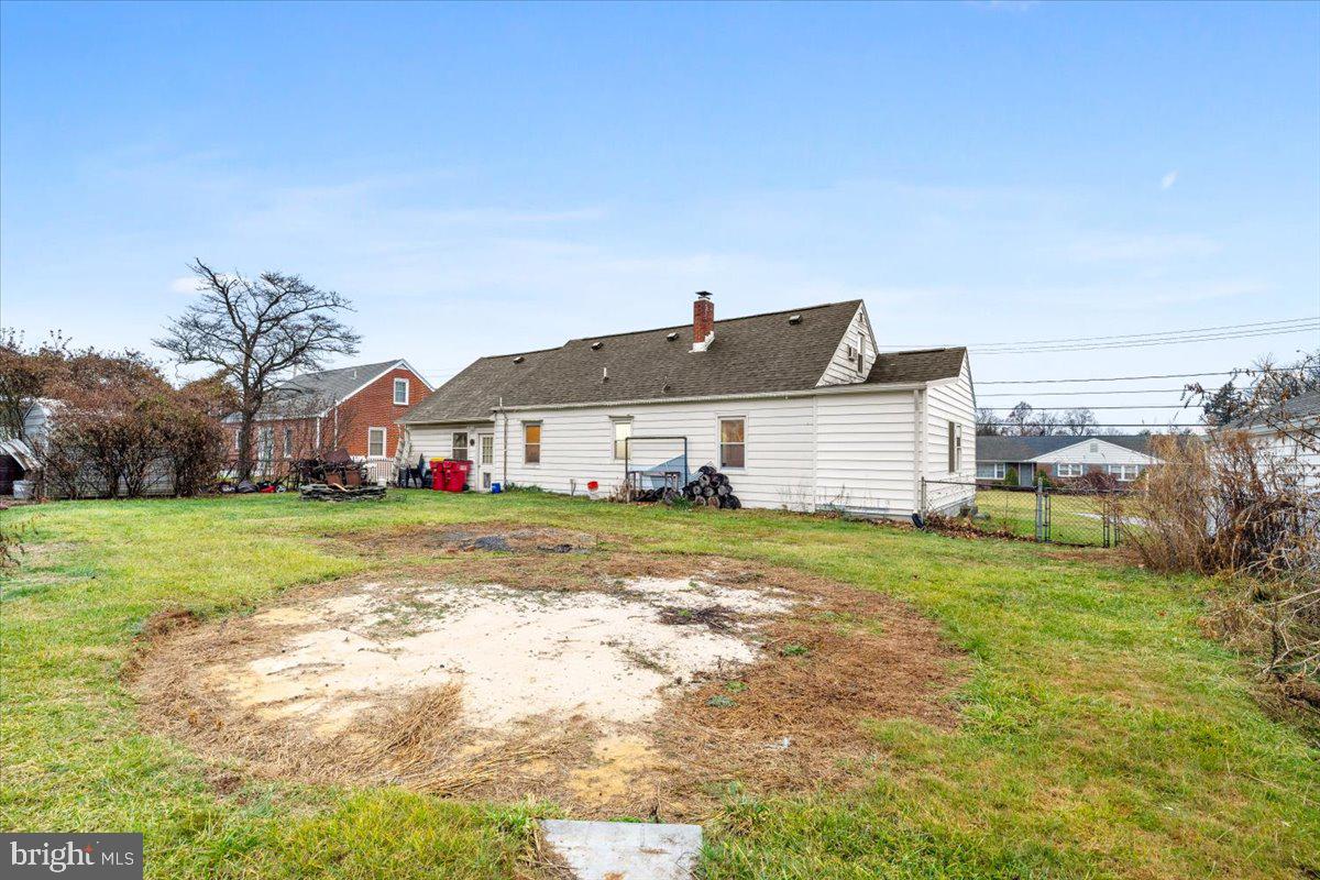 HALFWAY - Residential