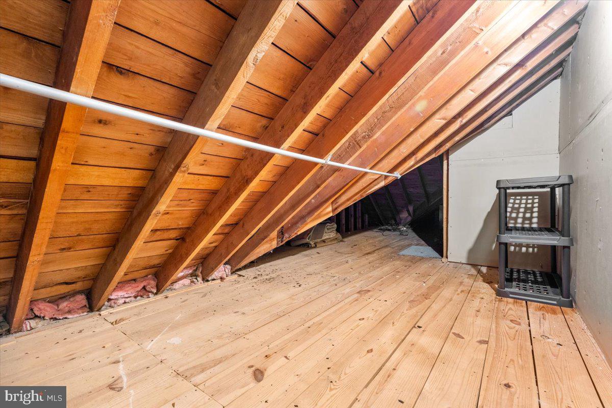 HALFWAY - Residential