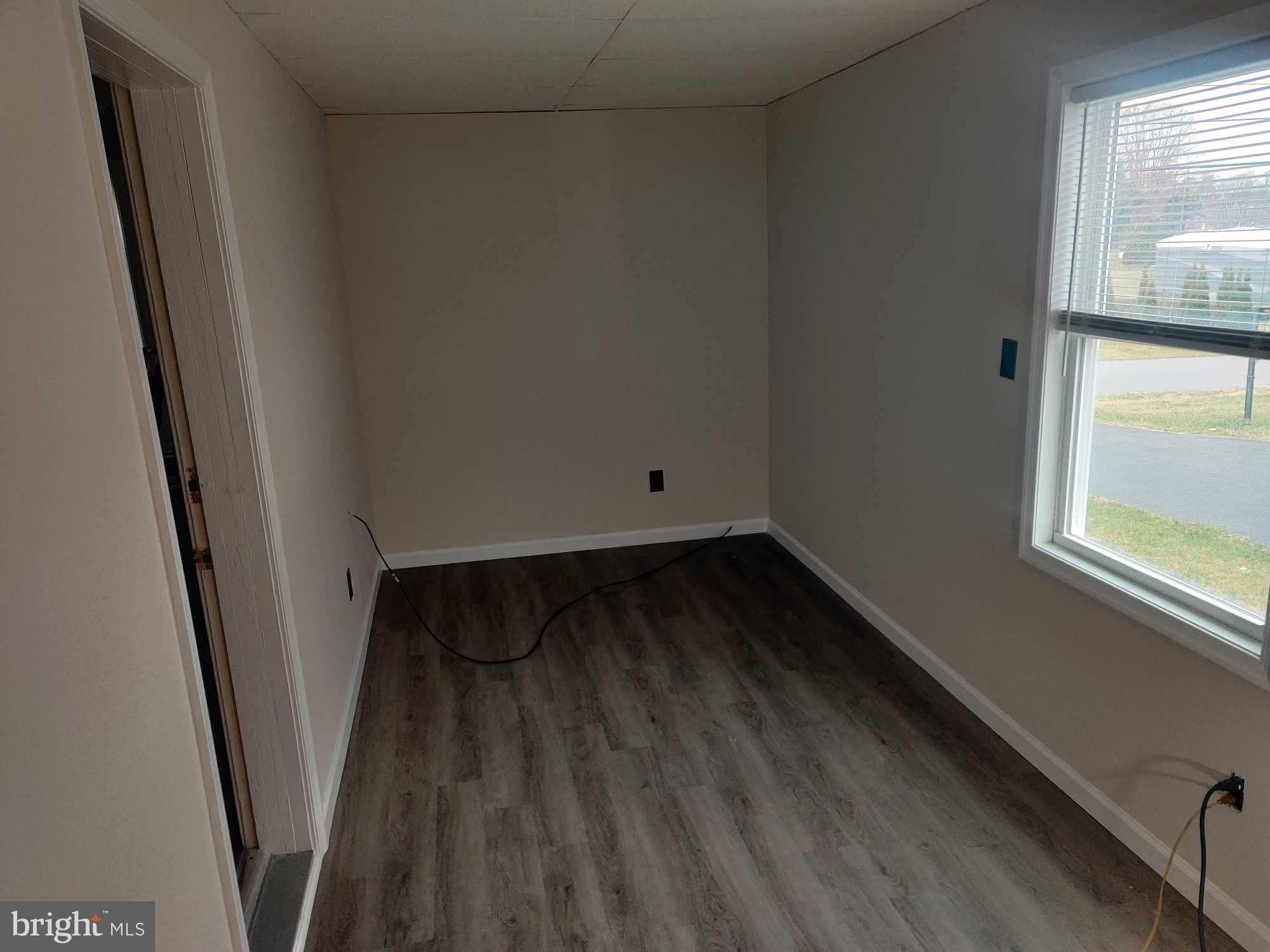 HALFWAY - Residential