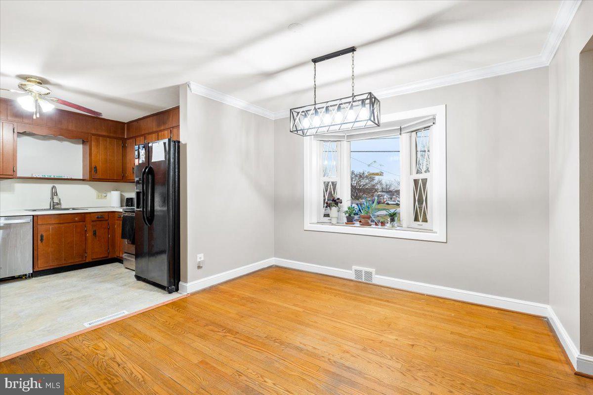 HALFWAY - Residential