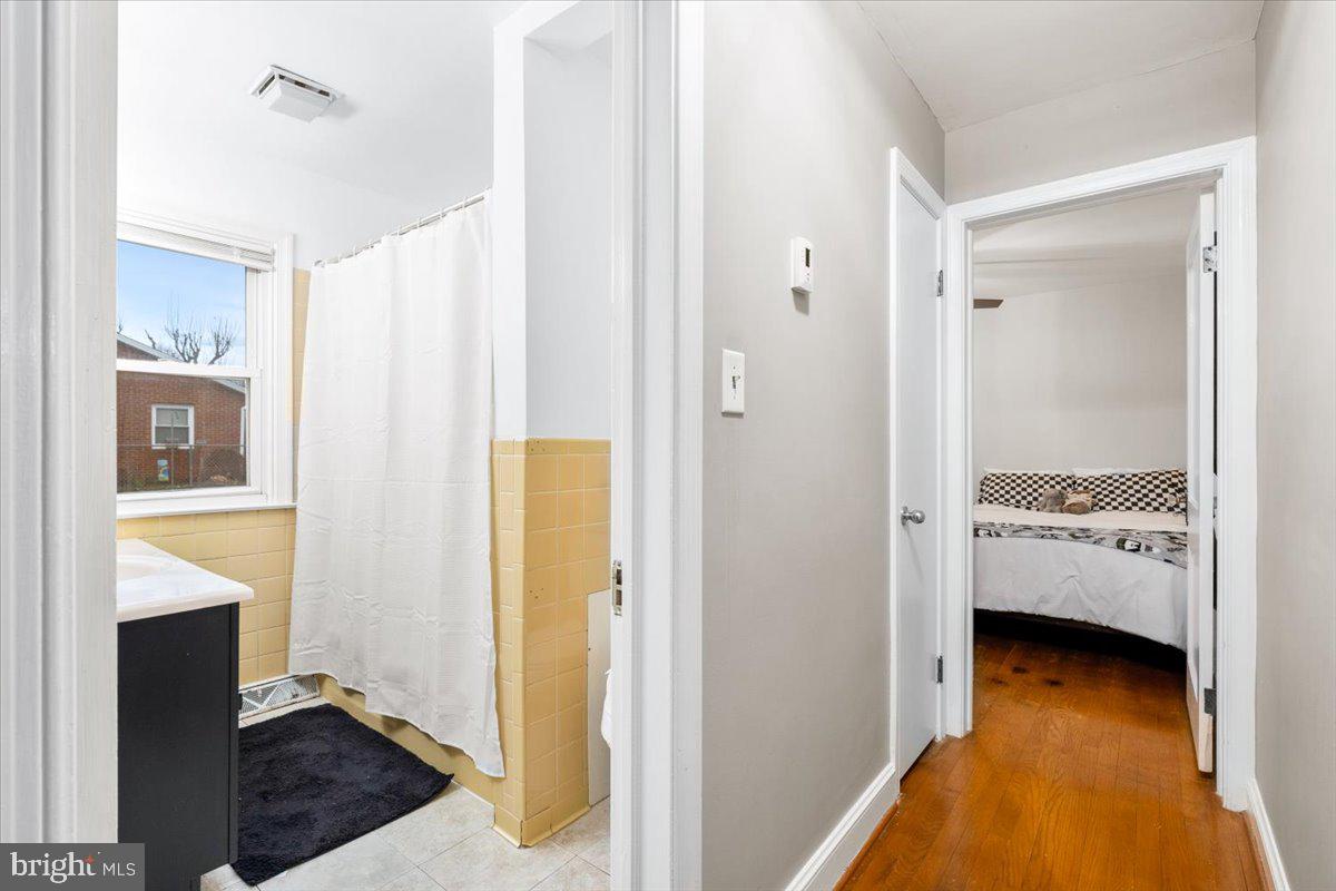 HALFWAY - Residential