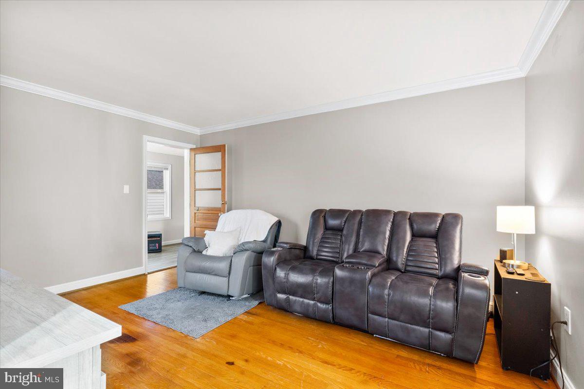 HALFWAY - Residential