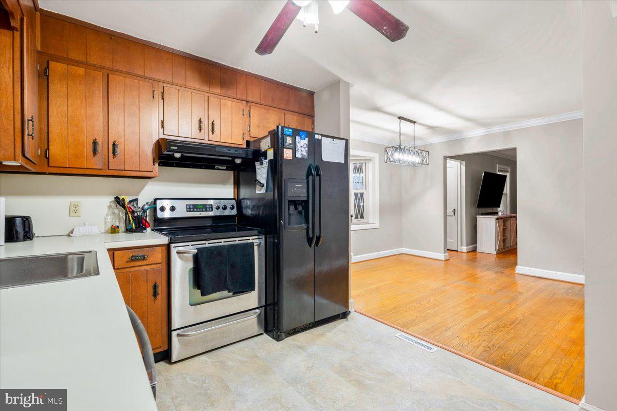 HALFWAY - Residential