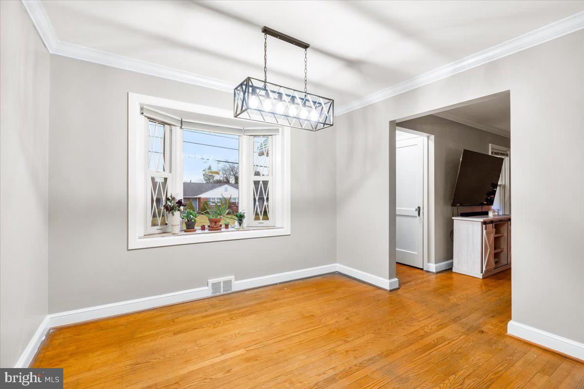 HALFWAY - Residential