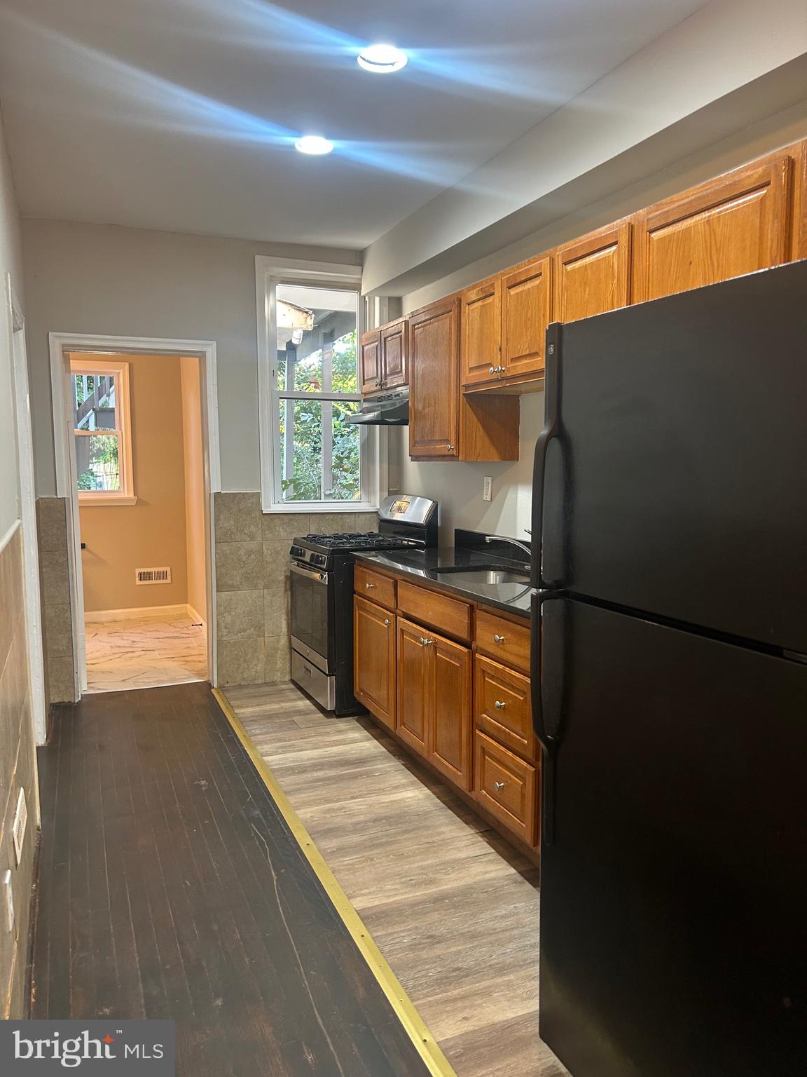 FALLSTAFF - Residential Lease