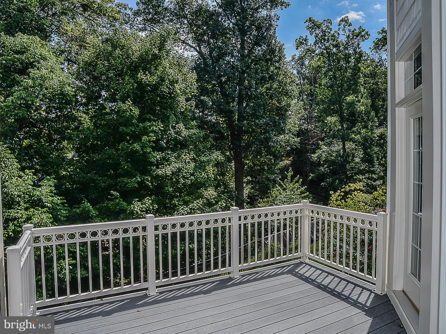 RIVER CREEK - Residential