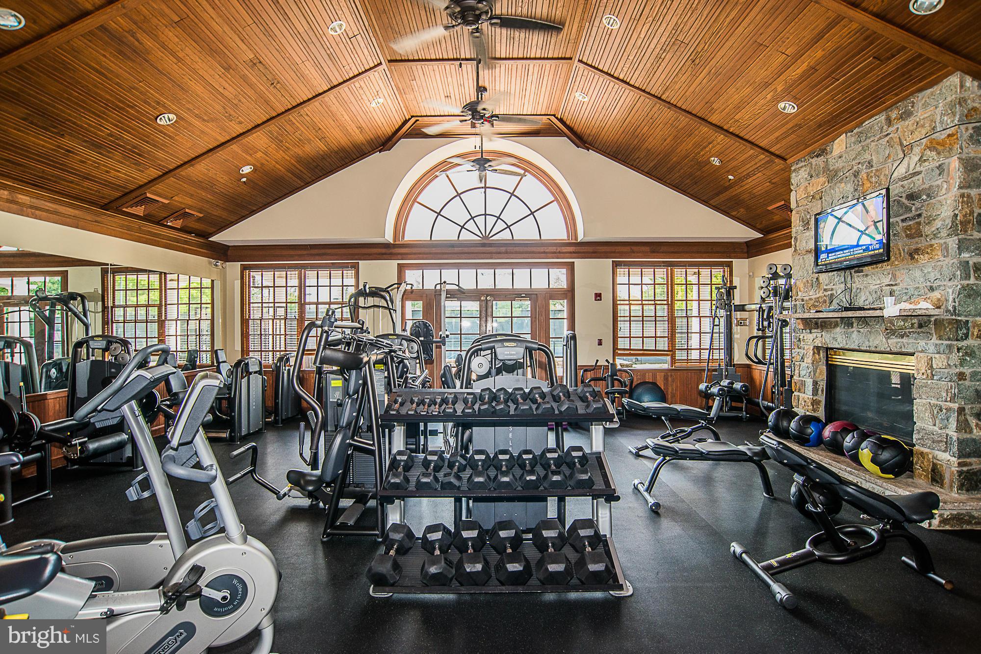 RIVER CREEK - Residential