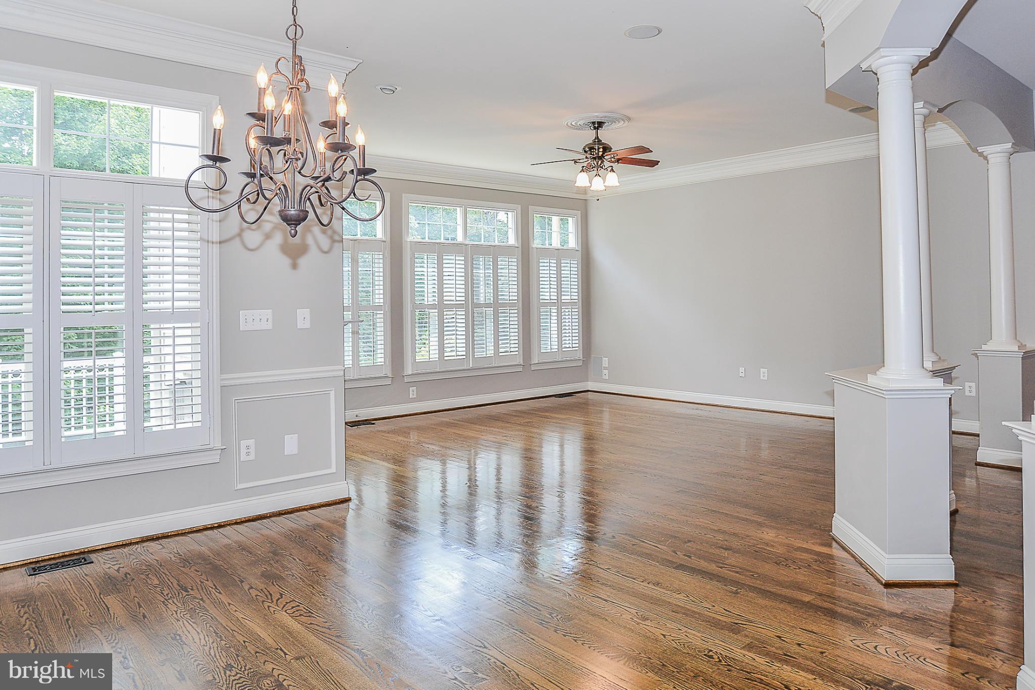 RIVER CREEK - Residential