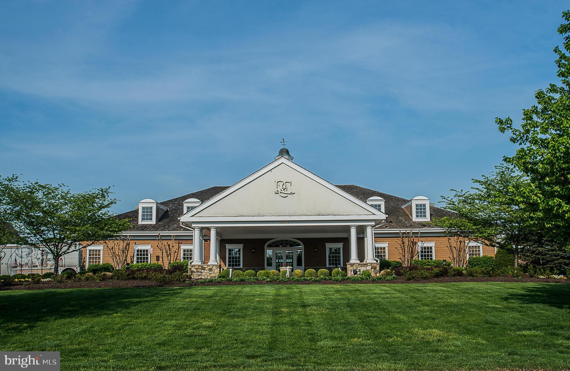 RIVER CREEK - Residential