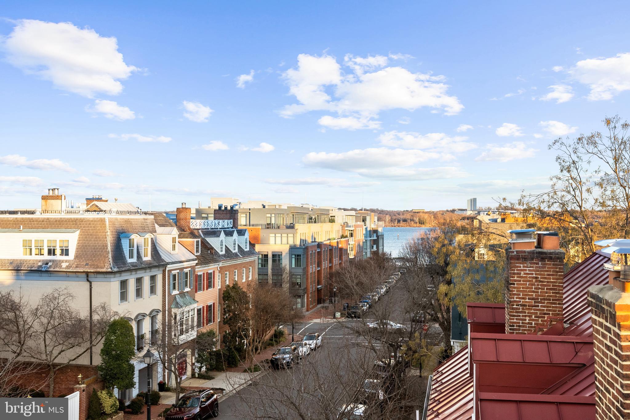 OLD TOWN ALEXANDRIA - Residential Lease