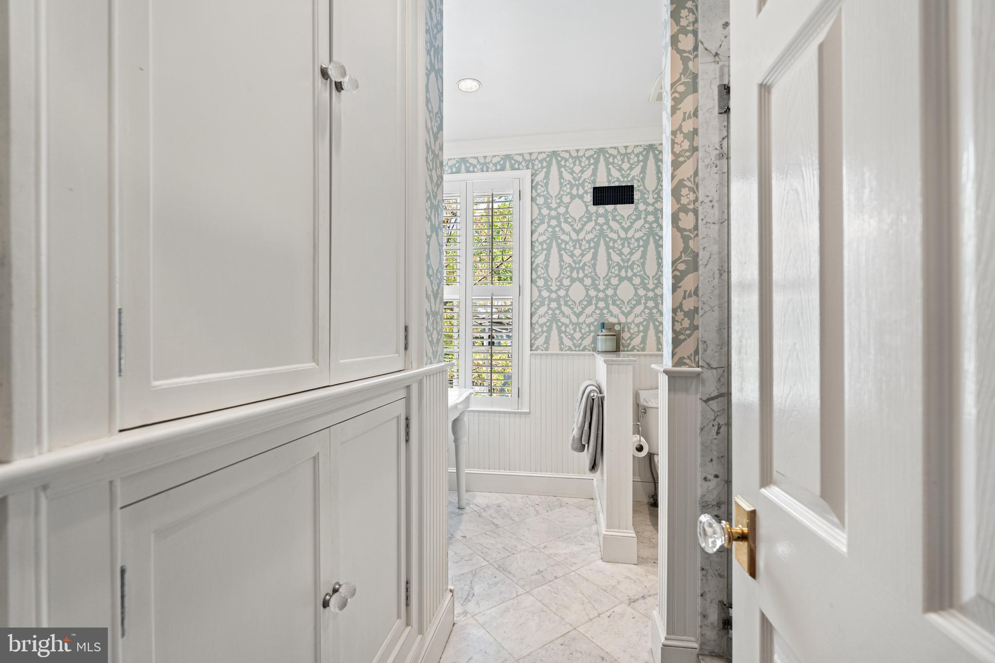 OLD TOWN ALEXANDRIA - Residential Lease